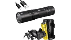Nitecore R40 V2 CREE XP-L HI V3 Rechargeable Flashlight Kit